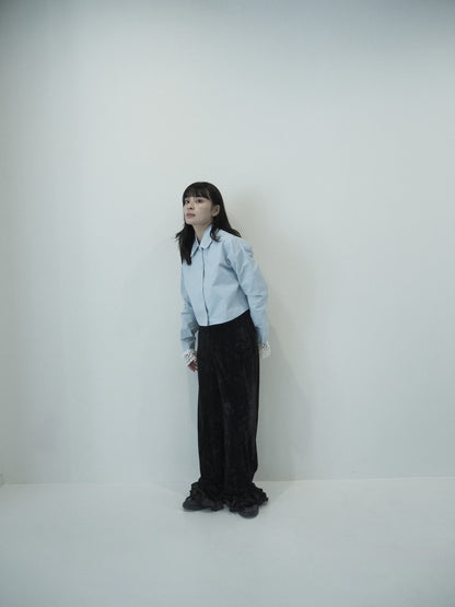 lace cuff cropped shirt / light blue