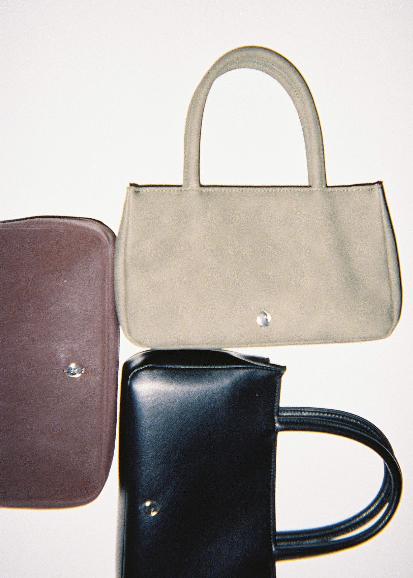 leather hand bag / rich black