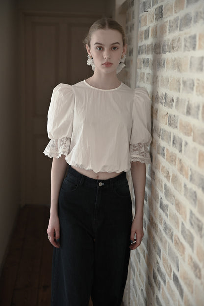 Lace puff balloon blouse / white