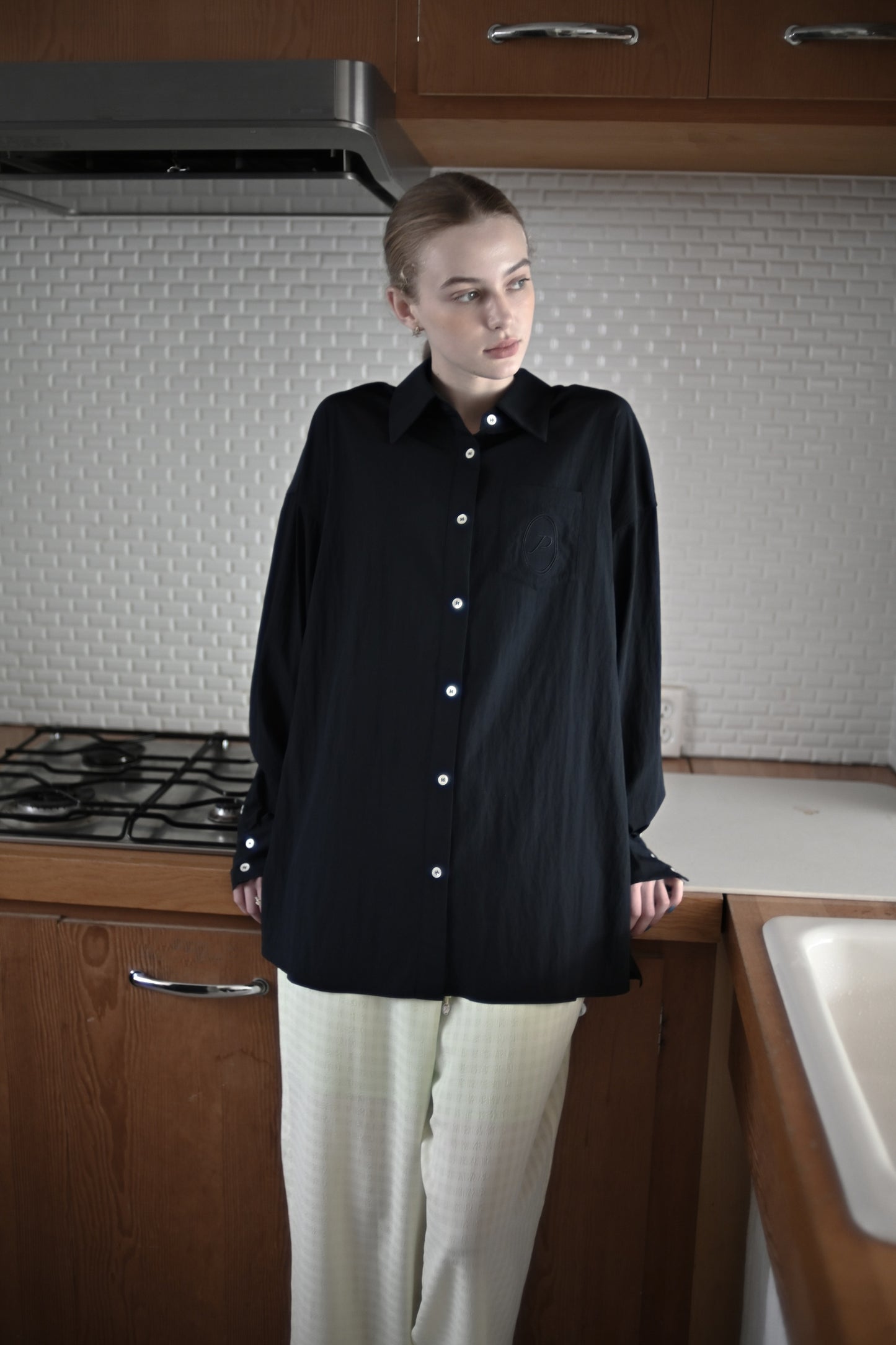 "P" Embroidery shirt/midnight