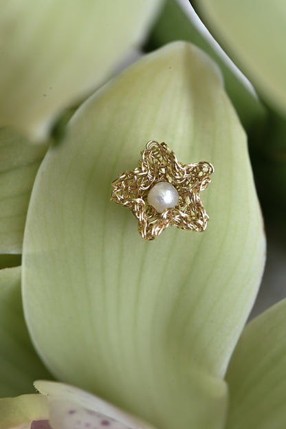 Star Flower Earrings / gold