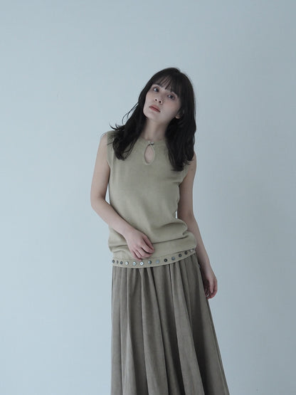 Hem button knit top / Olive beige