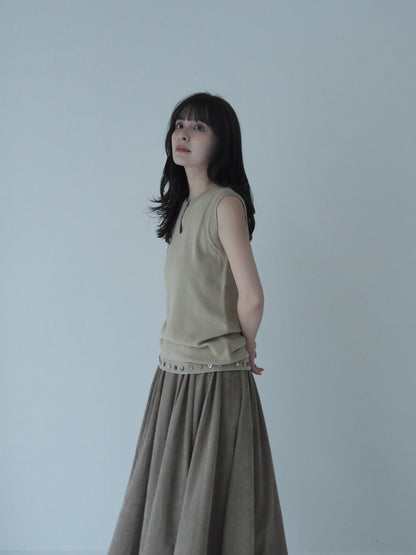 Hem button knit top / Olive beige
