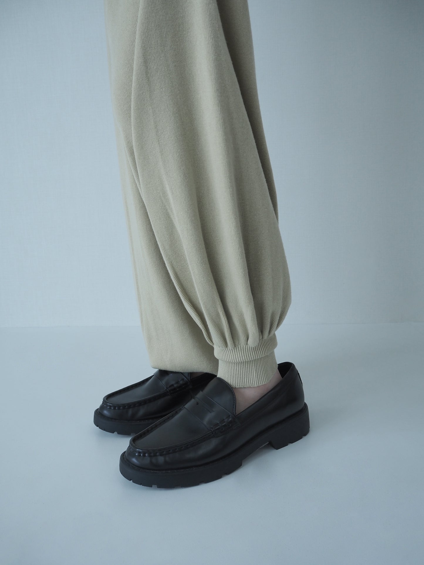 Knit jogger pants ＜Vanilla beige＞