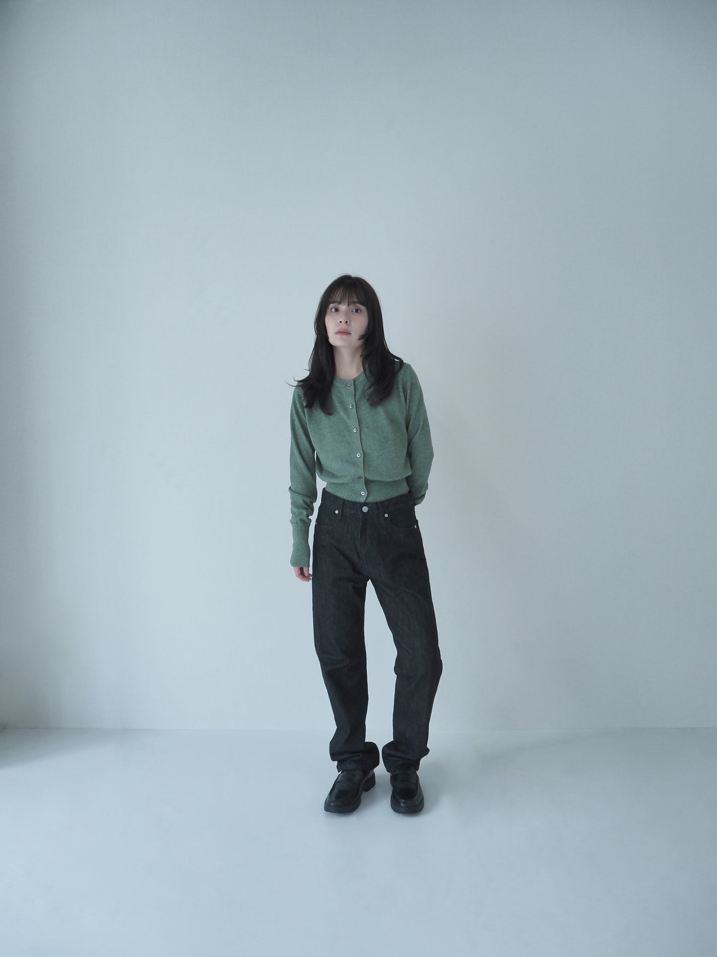 Basic straight denim　／Black