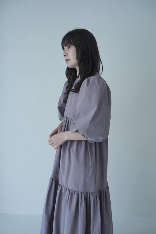 puff sleeve tiered dress / mauve pink