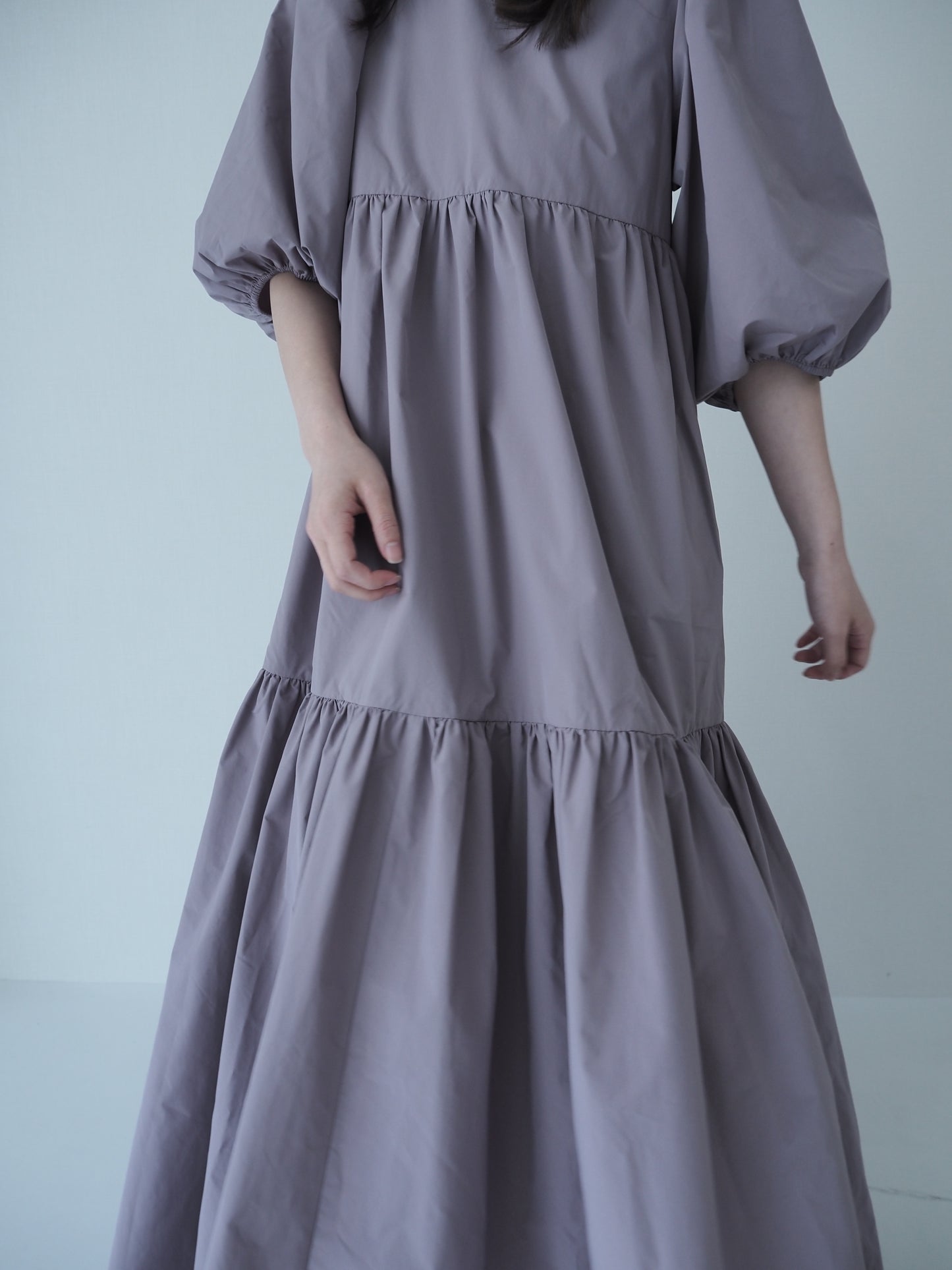 puff sleeve tiered dress / mauve pink