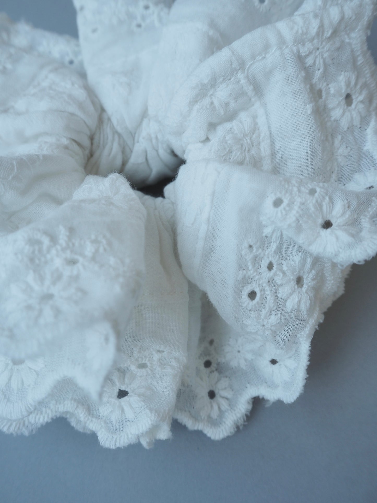 Flower lace chou chou