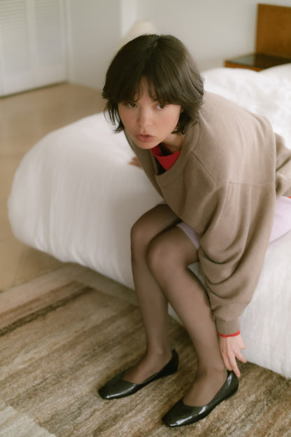 Loose v-neck knit / Beige