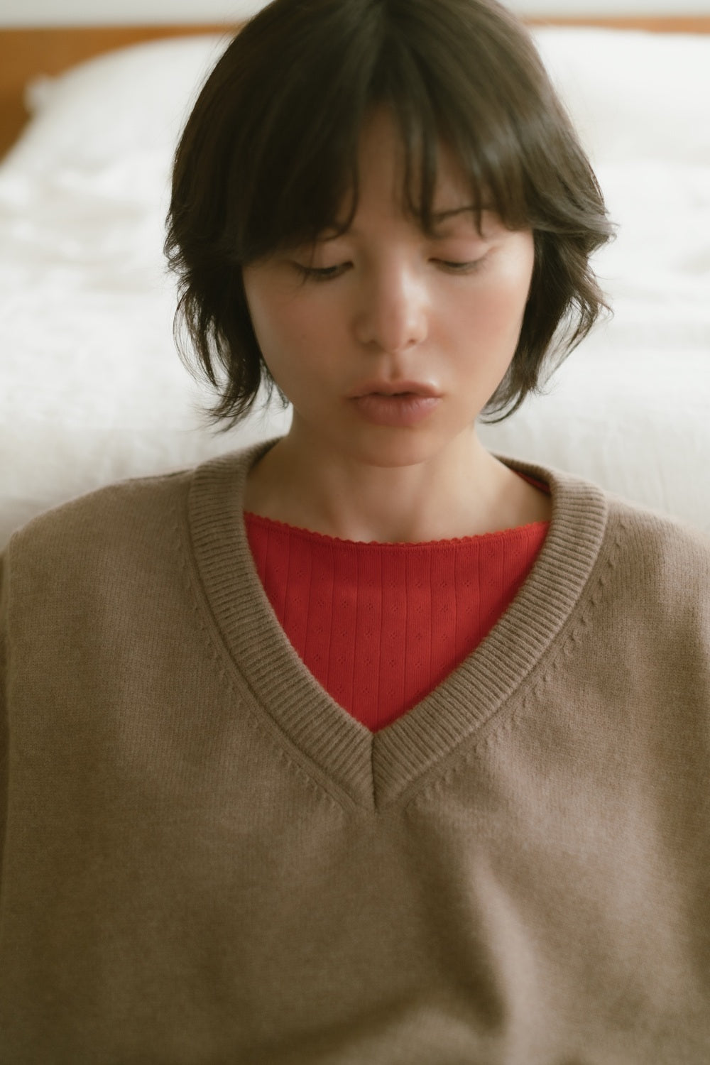 Loose v-neck knit / Beige
